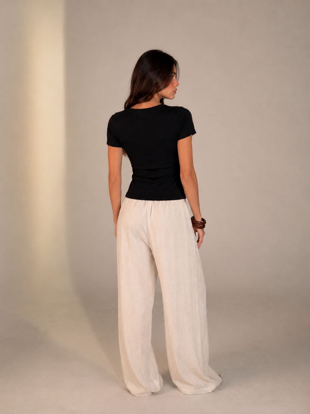 BLACK BUTTON TOP