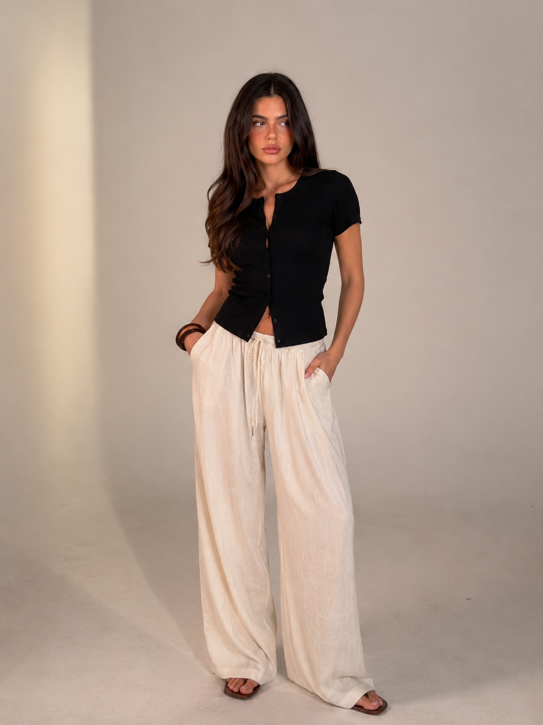 BLACK BUTTON TOP