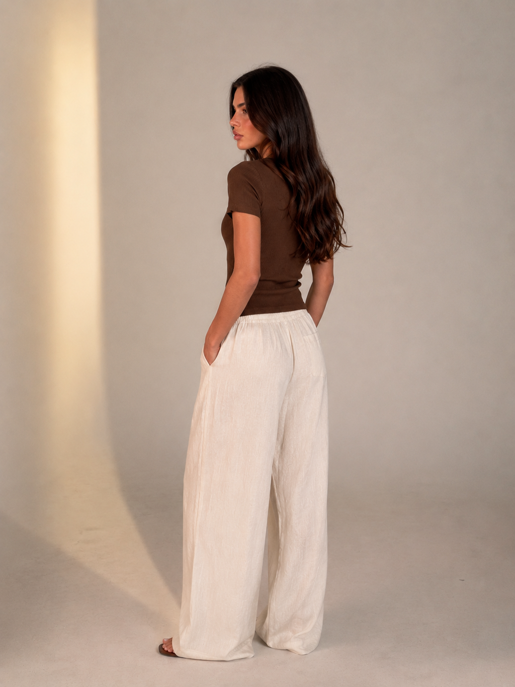 BROWN BUTTON TOP